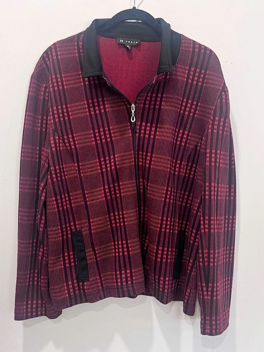 N Touch Plaid Zip Jacket in Red & Black XL Like New